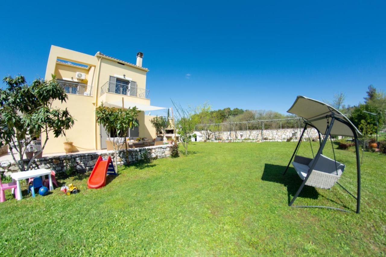 Giannakis Villa *